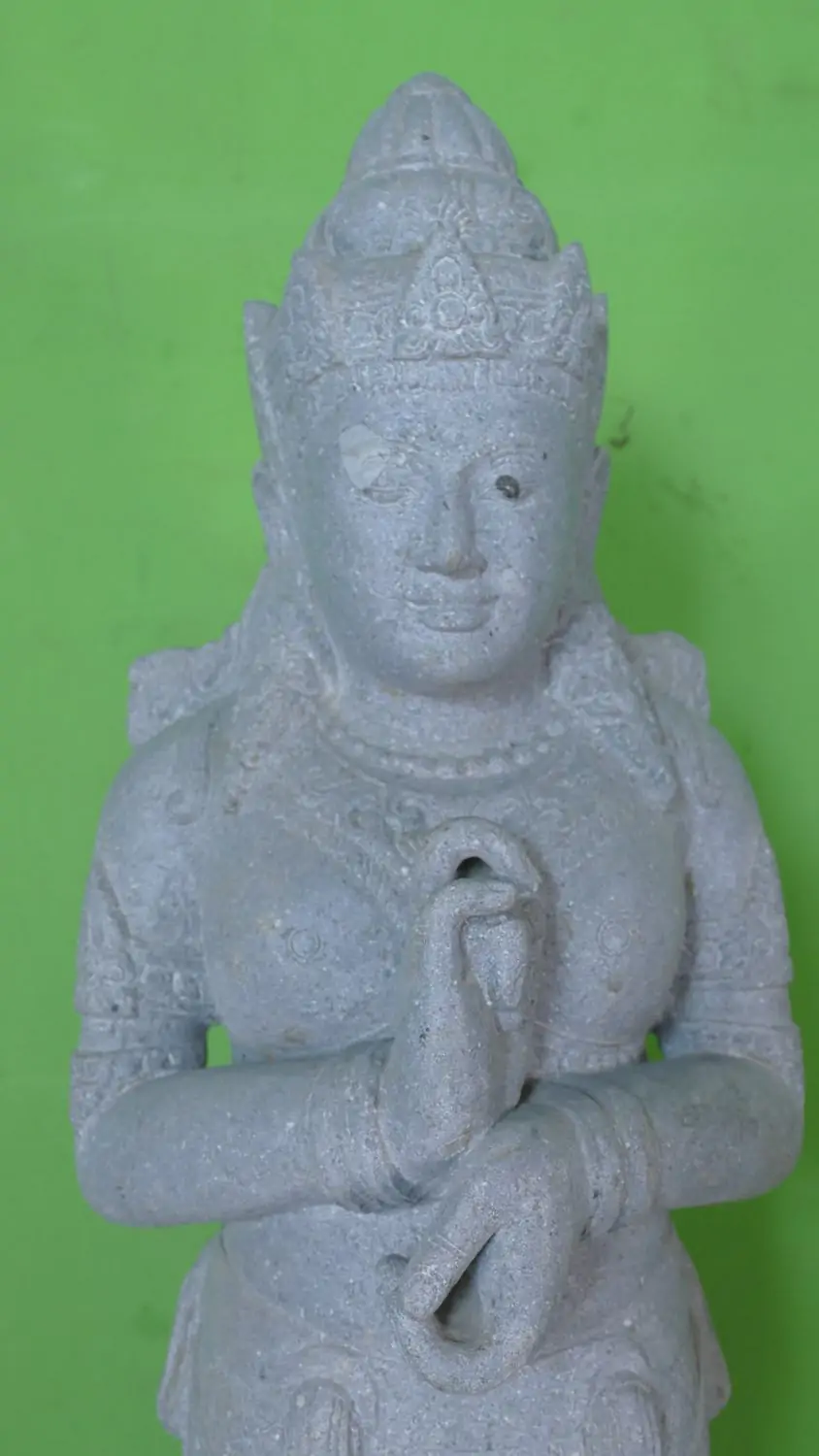  Product image 9 of the product “Standing Dewi Sri, “Turning of the Wheel”, 100cm Height, Riverstone, Stone Dewi Sri ”